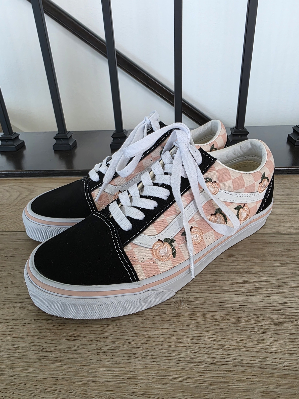 NWT Vans Checkerboard Peaches Low-Top Sneakers